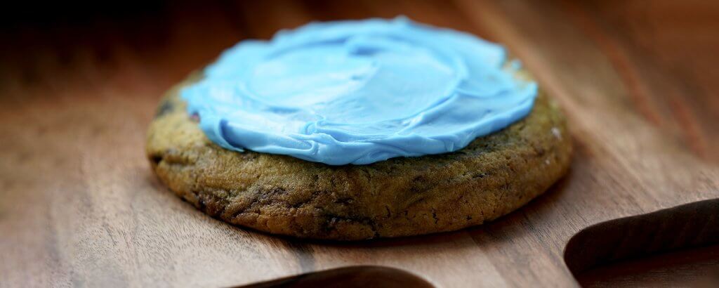 How to Photograph Food with Lighting, the Easiest Way; Half Baked - Halumin vs. a One Light Photoshoot
