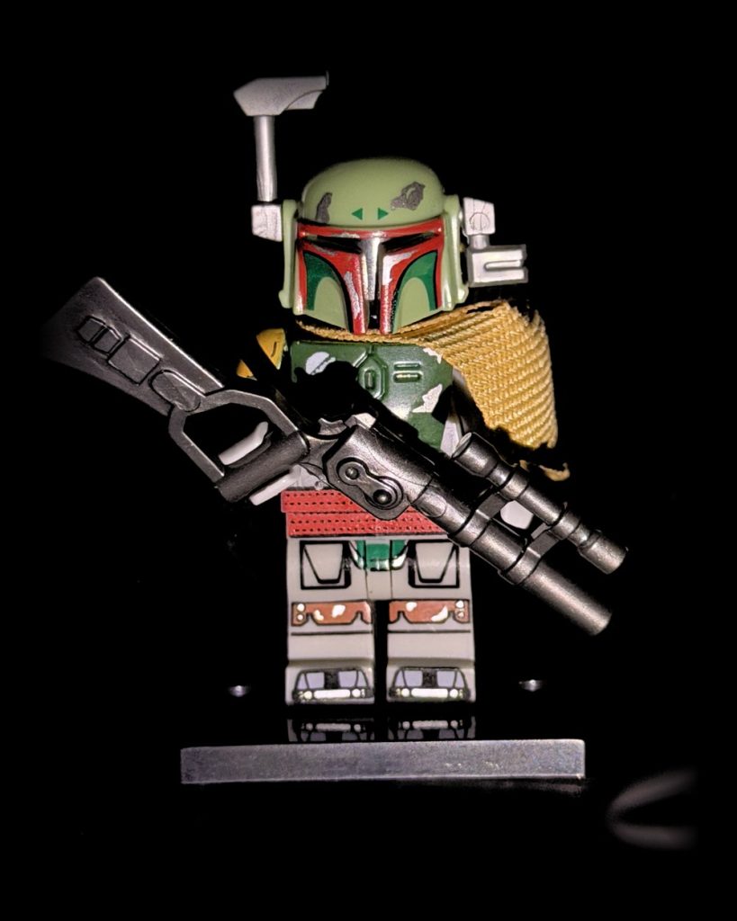 Boba Fett LEGO minifigure lit with only the Halumin-C tone lighting device